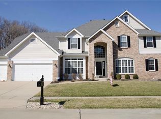 611 Southern Hills Dr, Eureka, MO 63025