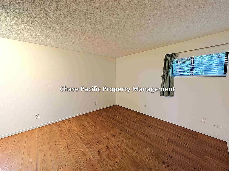 7452 Fay Ave — Photo 5
