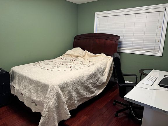 2nd image of 4054 Hamilton Park Dr
