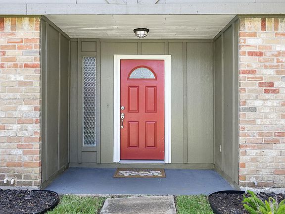 4th image of 13823 Ivymount Dr
