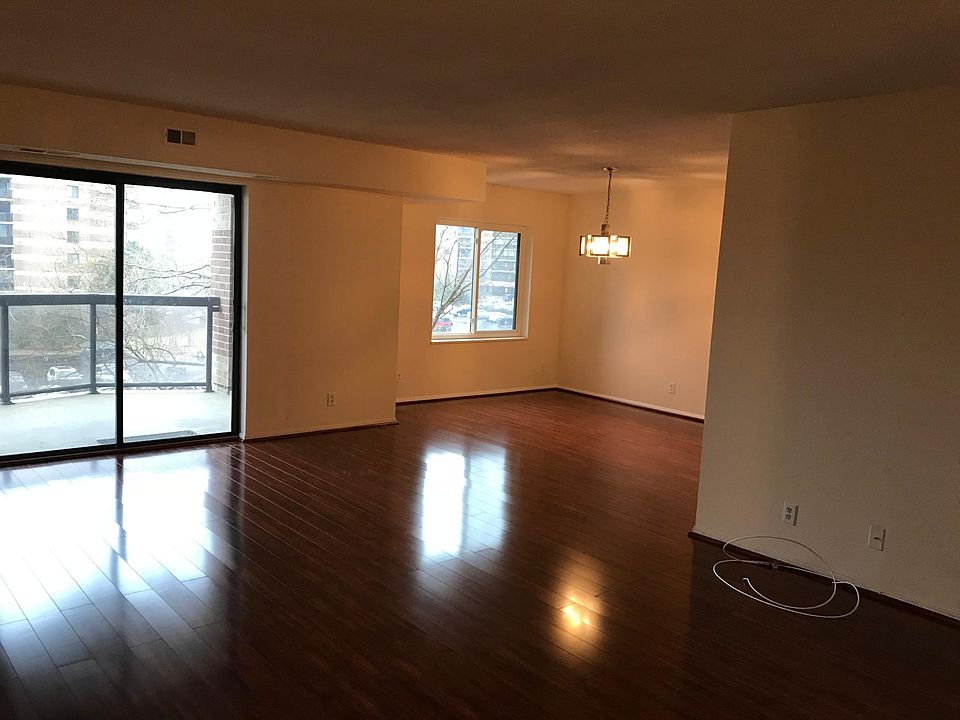 1st image of 8340 Greensboro Dr APT 323