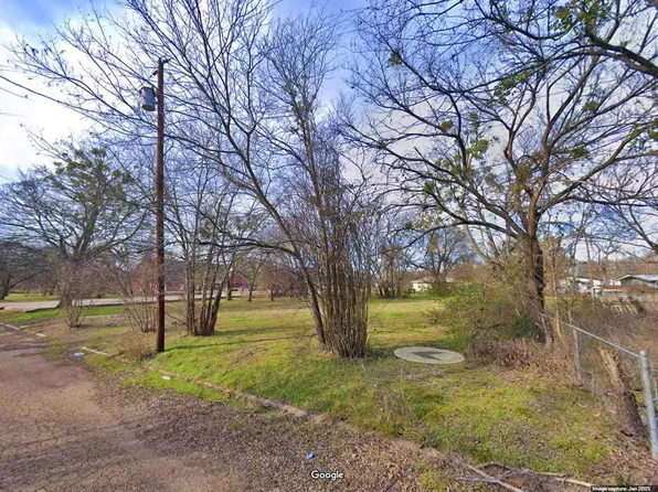 Short Ross St, Commerce, TX 75428