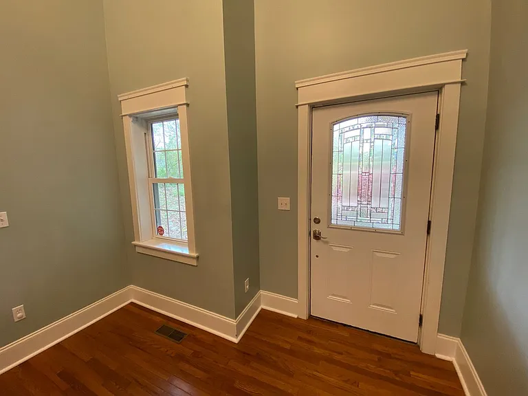 87 Dale St — Photo 3