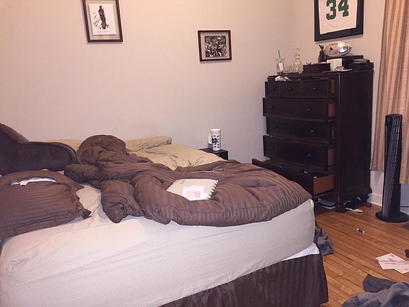 5th image of 2780 N Kenmore Ave #1
