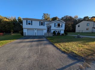 24 Stephen Dr, Webster, MA 01570