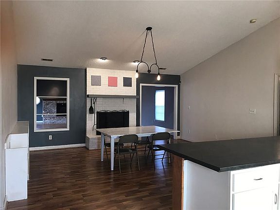 4th image of 7144 Karst Ct