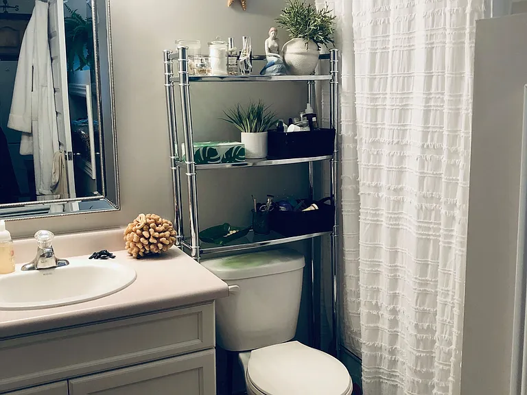 18 Isabel St #A — Photo 9