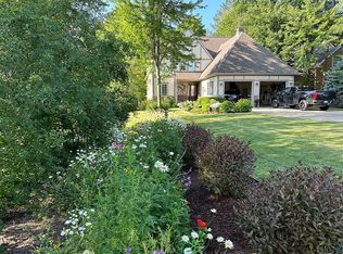 6789 English Oak Dr, East Lansing, MI