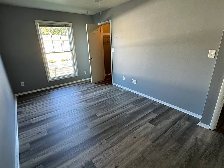 2017 Yorktowne Dr — Photo 10