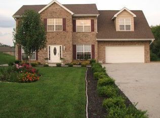 220 Sweet Gum Ln, Oak Ridge, TN 37830