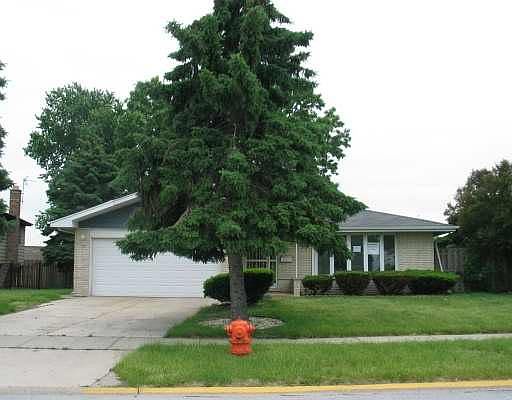 1st image of 519 E 173rd St