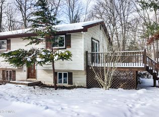 105 Wagner Way, Pocono Lake, PA 18347