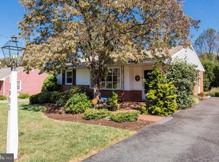 1905 Manor Ridge Dr, Lancaster, PA 17603