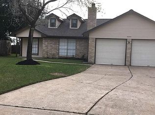 3203 Fox Run Cir, Alvin, TX 77511