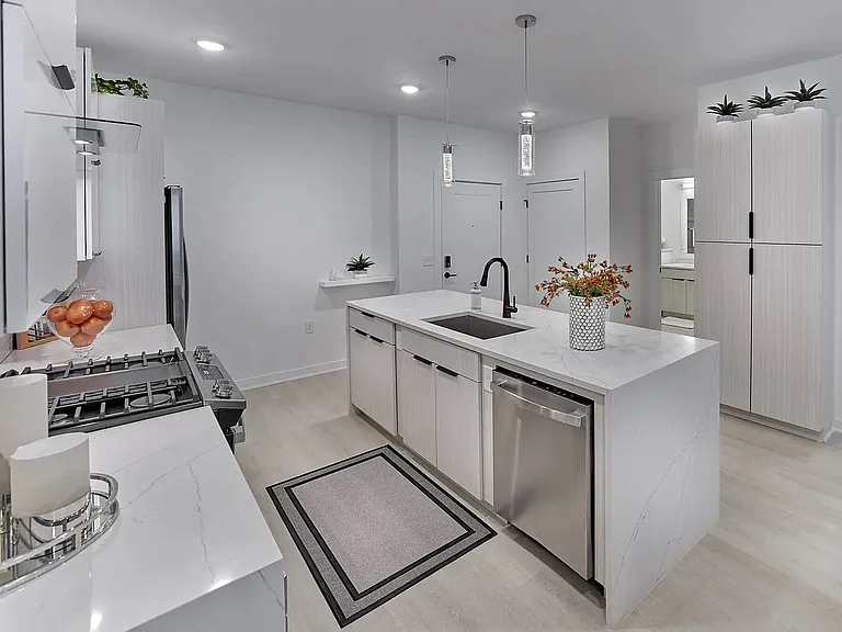 The Franklin at Franklin Lakes — Photo 2