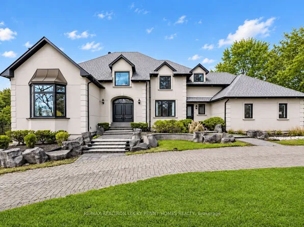 18 Walnut Glen Pl, Markham, ON L6C 1A3