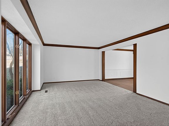 4th image of 3700 SW 29th St