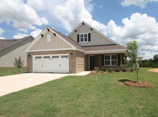 411 Lago Ct, Lagrange, GA 30241