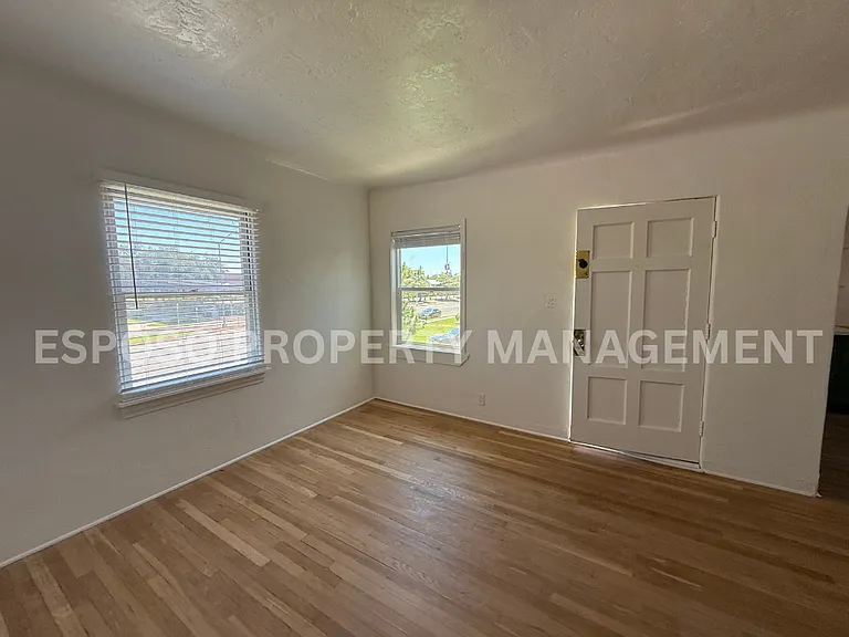1721 N Van Ness Ave #202 — Photo 18