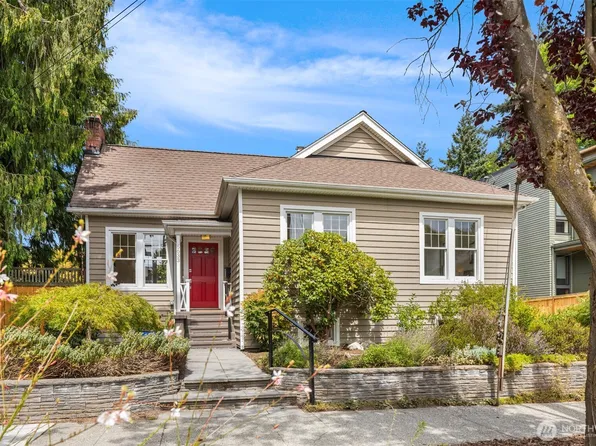 6633 Woodlawn Avenue N, Seattle, WA 98103