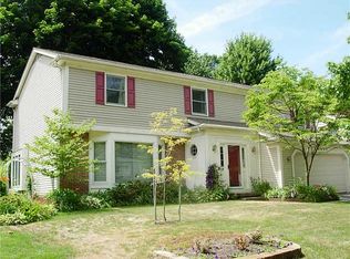 4427 Vicksburg Dr, Sylvania, OH 43560