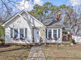 1355 N Limestone St, Gaffney, SC 29340