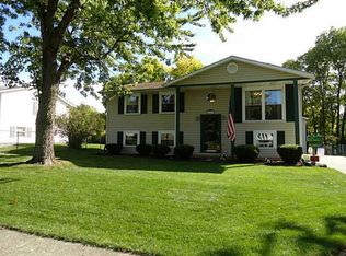 604 Heritage Dr, Bellefontaine, OH 43311