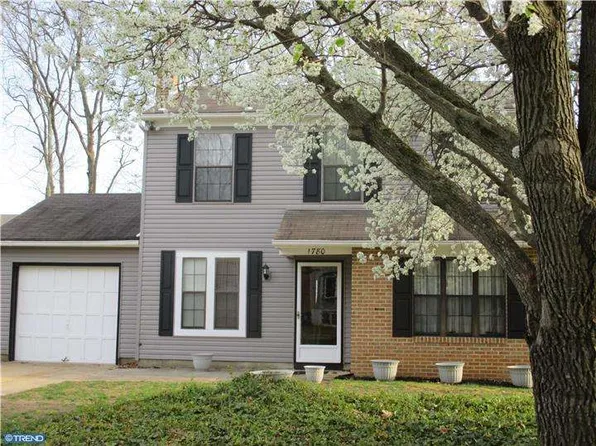 1780 Forest Dr, Williamstown, NJ 08094