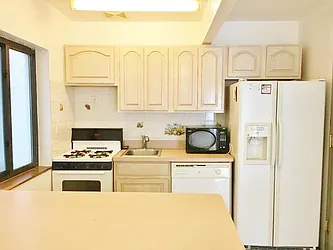 Rented by Best Apartments North Inc