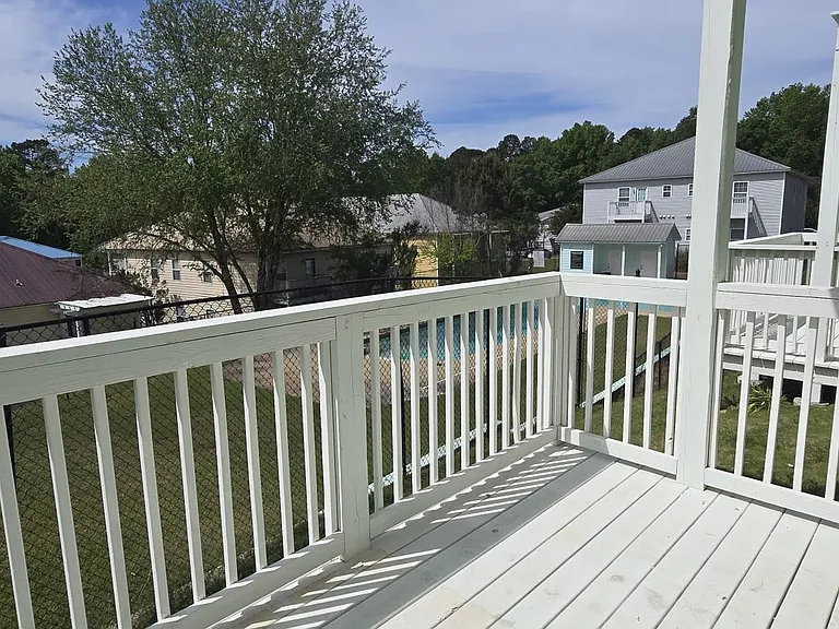 8082 Veterans Pkwy — Photo 5