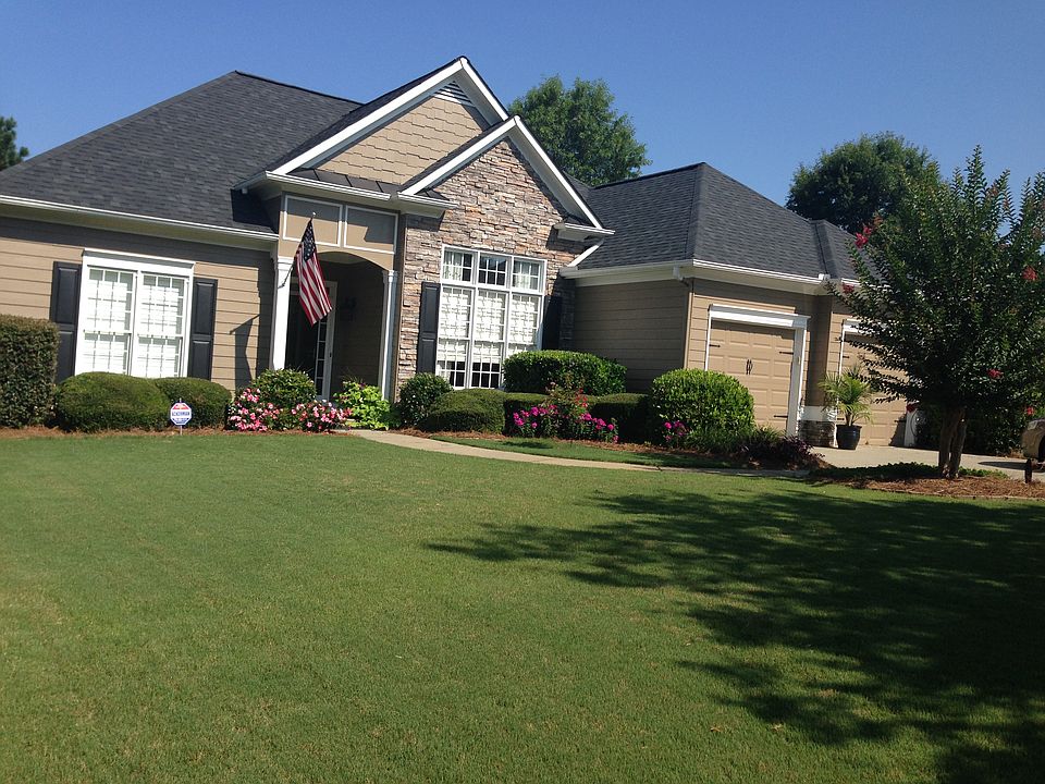 2nd image of 200 Briarwood Ln