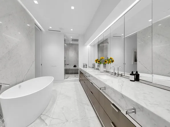 543 Broadway image 7 of 11