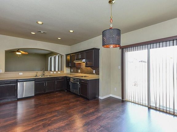4th image of 411 Kingfisher Ln
