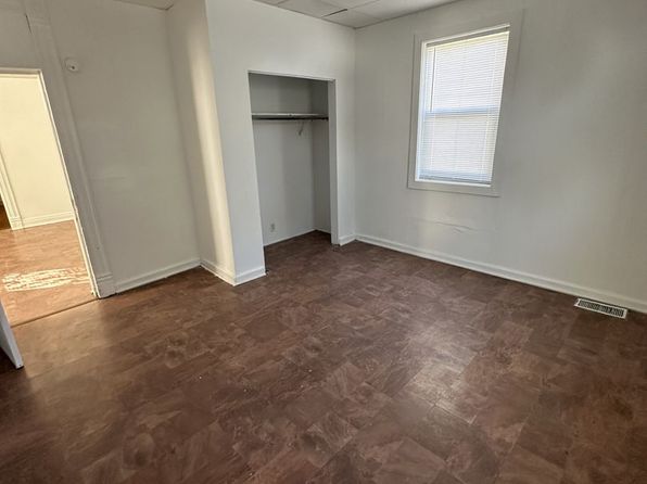 219 E 15th St, Muncie, IN 47302