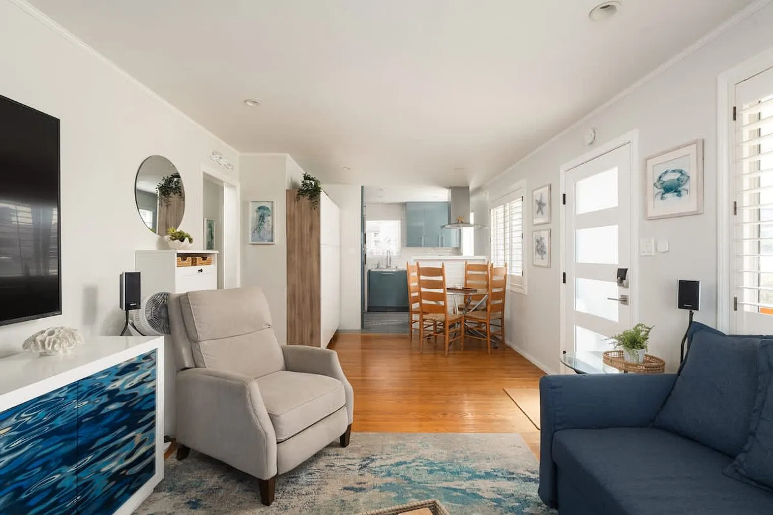 3 bed, 3.0 bath, $8,726 — Photo 2