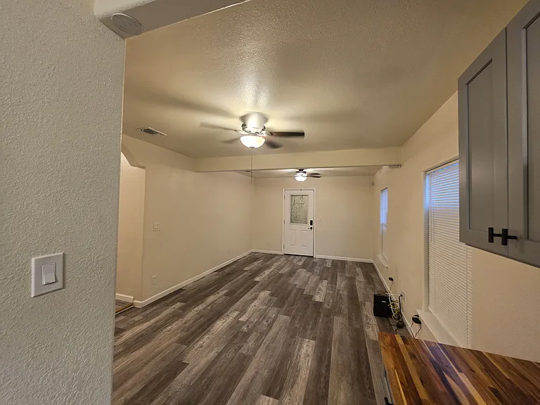 215 N Polaris — Photo 9