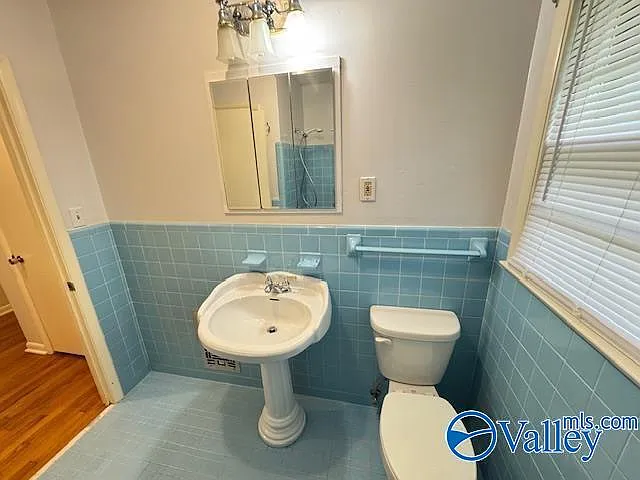 1607 Chapman Ave NE — Photo 17