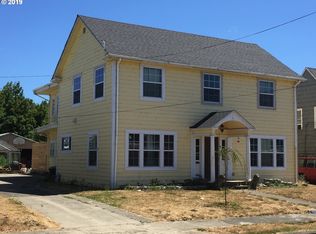 821 6th St, Myrtle Point, OR 97458