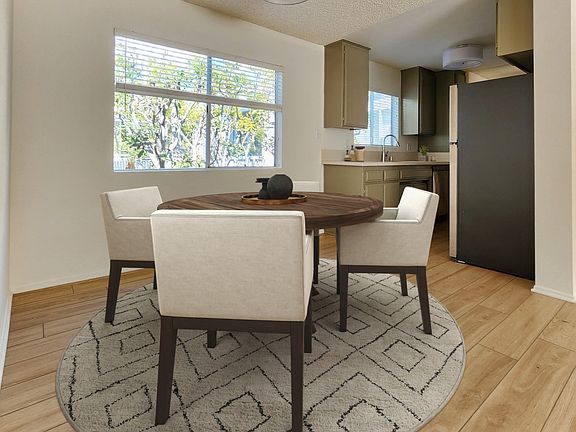 5th image of 1410 Wellesley Ave APT 209