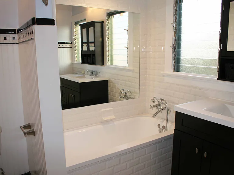 8001 1/2 Blackburn Ave — Photo 19