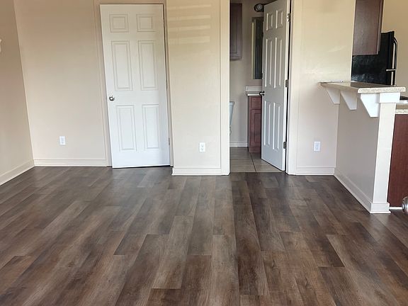 4th image of 620 NW 178th St #4F