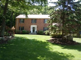 55 Putting Green Ln, Prospect, CT 06712