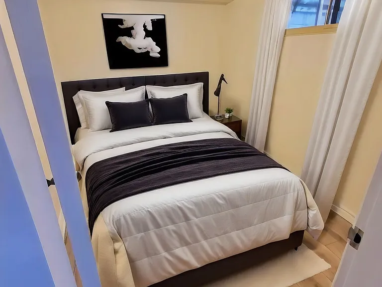 64 Watney Cres #LOWER — Photo 12