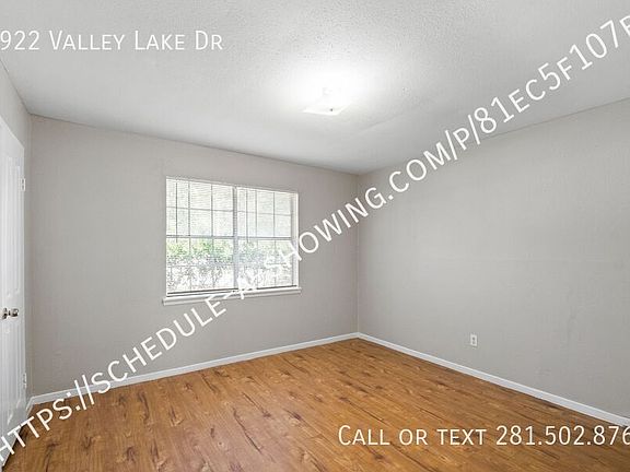 5th image of 9922 Valley Lake Dr
