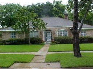8503 Braesview Ln, Houston, TX 77071