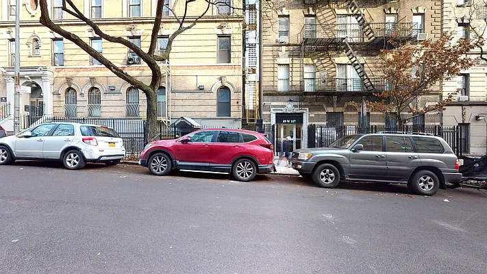 Rented by Charles Coutinho LLC | media 17