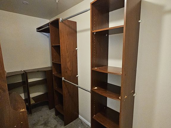3rd image of 78 Highbridge Ln