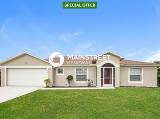 1120 Cariston Ave, Lehigh Acres, FL 33971