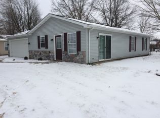 900 E Culver Rd, Knox, IN 46534