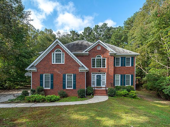 2nd image of 915 Perrin Oaks Ct